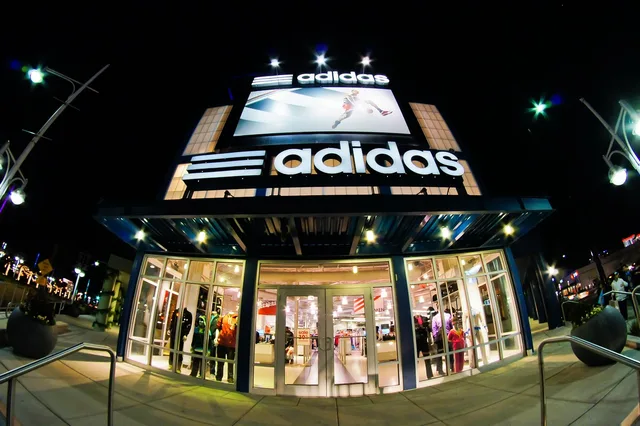 adidas, atlantic city, shopping, fisheye, store, shop, adidas, adidas, adidas, adidas, adidas. Multi location marketing examples from two named brands